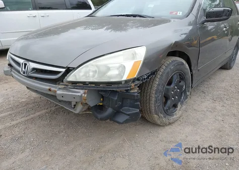 2006 Honda Accord 2.4 Ex из США, поврежденный, VIN 1HGCM55736A109626